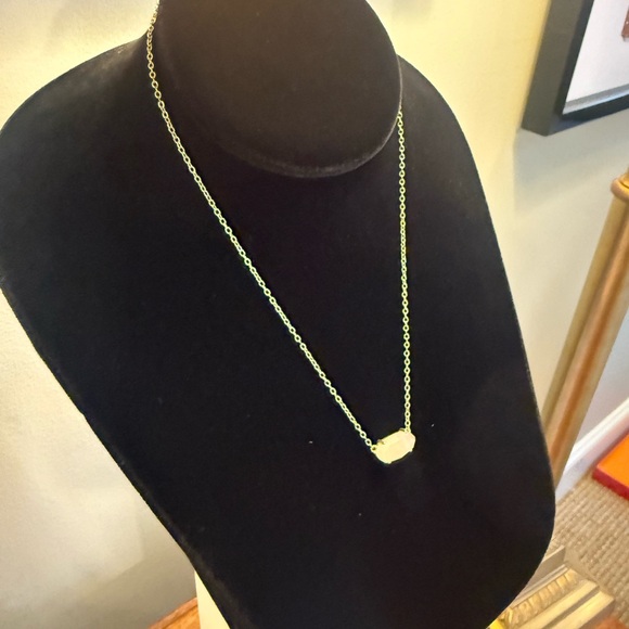 Retired Kendra Scott Ever Necklace 14K Gold Plated Rose Quartz w/ Dustbag - Picture 9 of 12